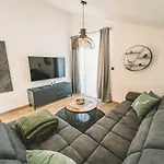 Апартаменты Mirador *